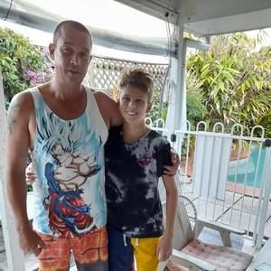 Meet your Posher, Simon